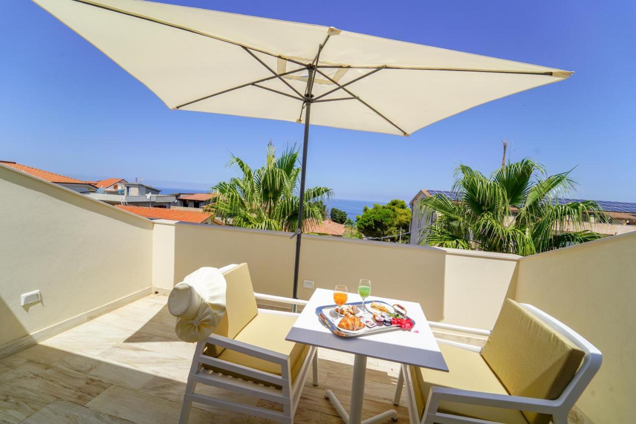 Suite Hotel L'Oasi Di Riaci (Adults Only) Santa Domenica  Bagian luar foto