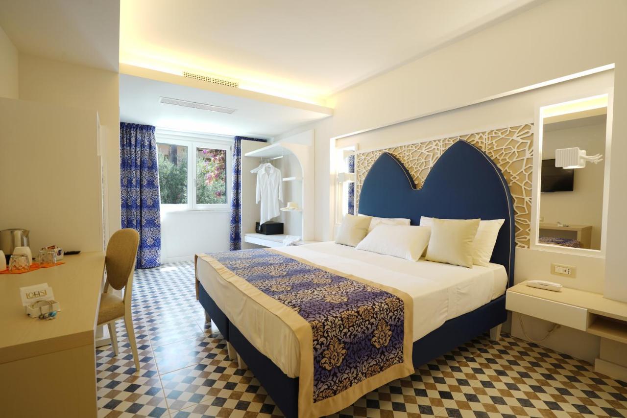 Suite Hotel L'Oasi Di Riaci (Adults Only) Santa Domenica  Bagian luar foto