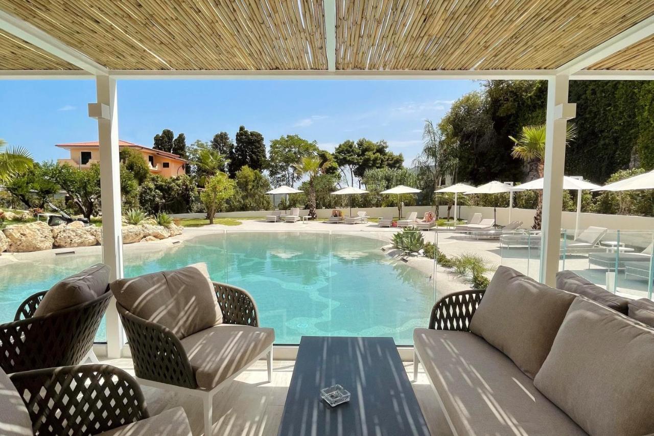Suite Hotel L'Oasi Di Riaci (Adults Only) Santa Domenica  Bagian luar foto