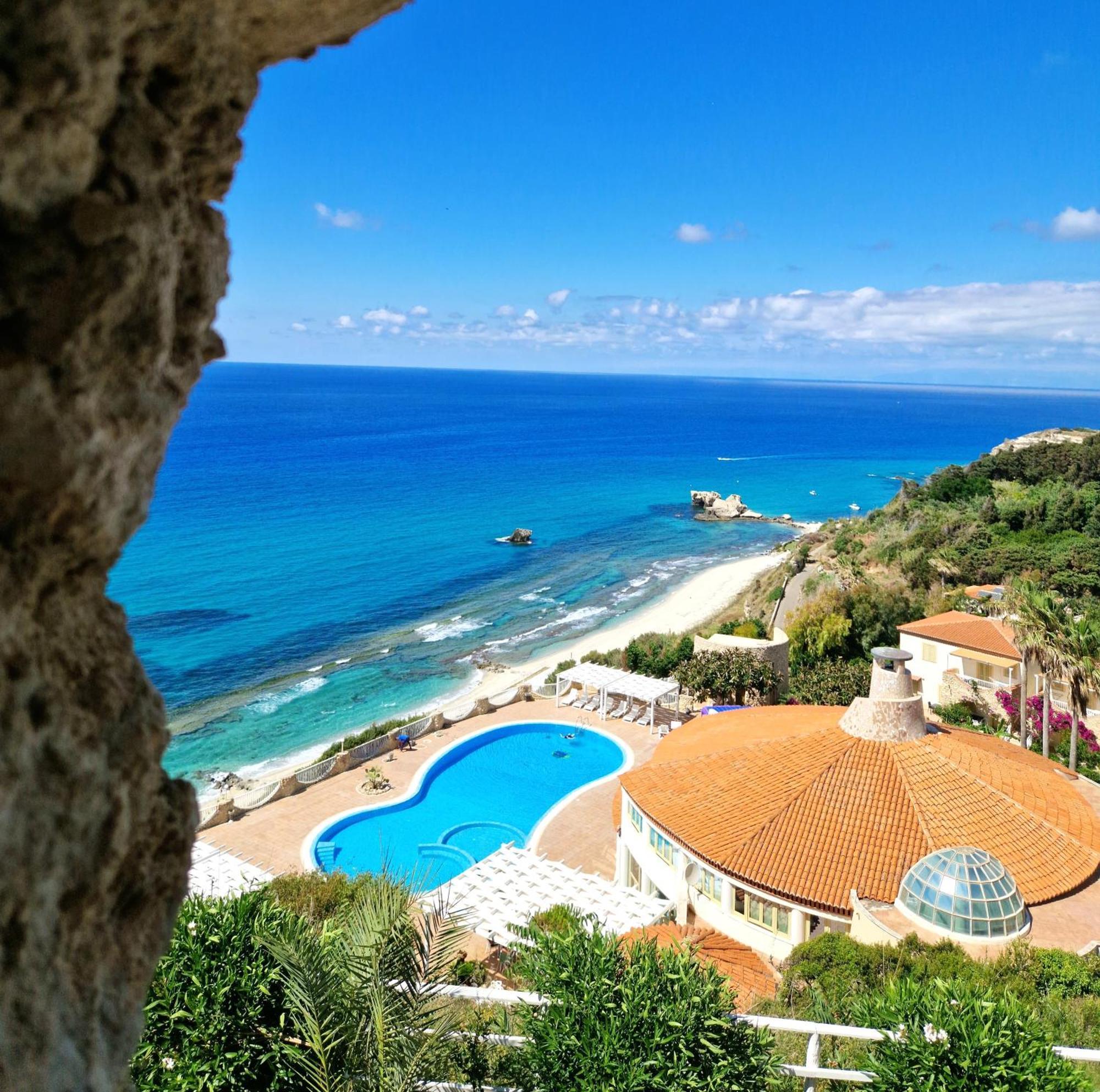 Suite Hotel L'Oasi Di Riaci (Adults Only) Santa Domenica  Bagian luar foto