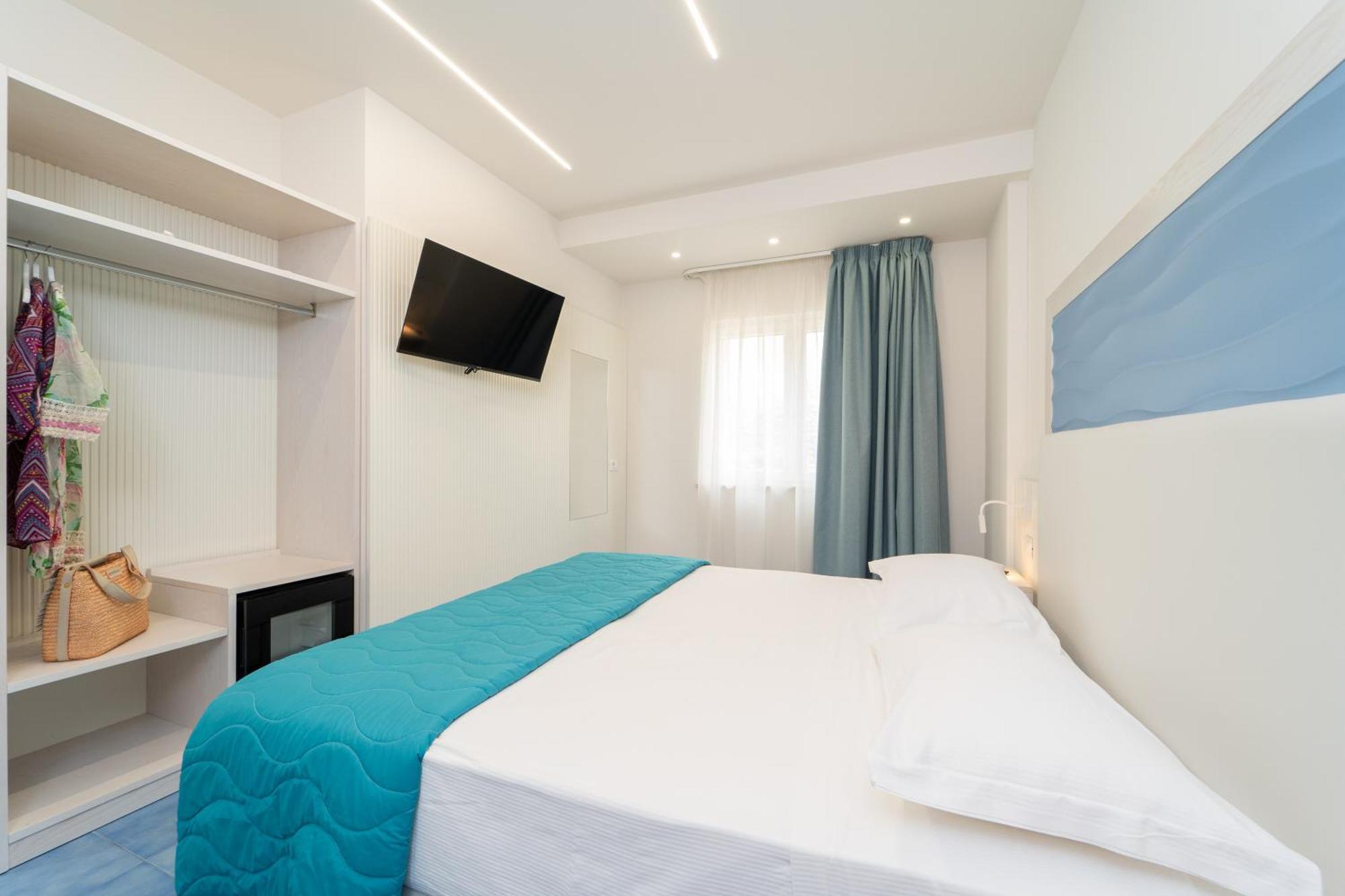 Suite Hotel L'Oasi Di Riaci (Adults Only) Santa Domenica  Bagian luar foto