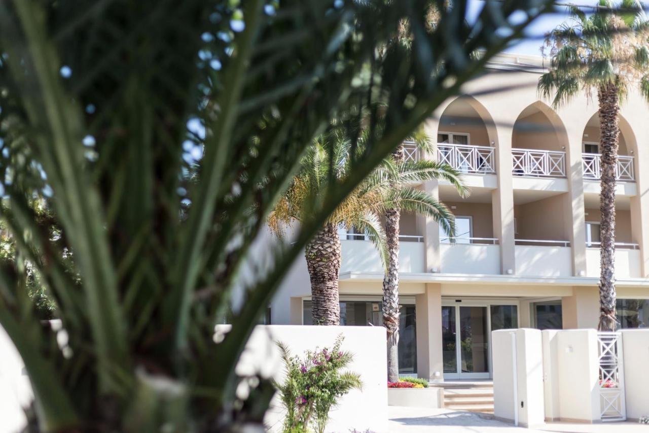 Suite Hotel L'Oasi Di Riaci (Adults Only) Santa Domenica  Bagian luar foto