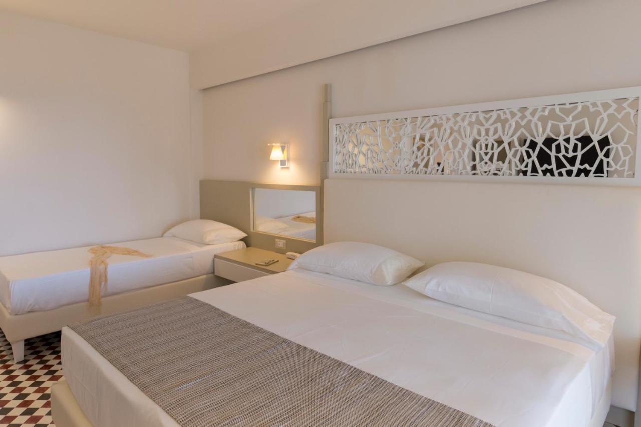Suite Hotel L'Oasi Di Riaci (Adults Only) Santa Domenica  Bagian luar foto
