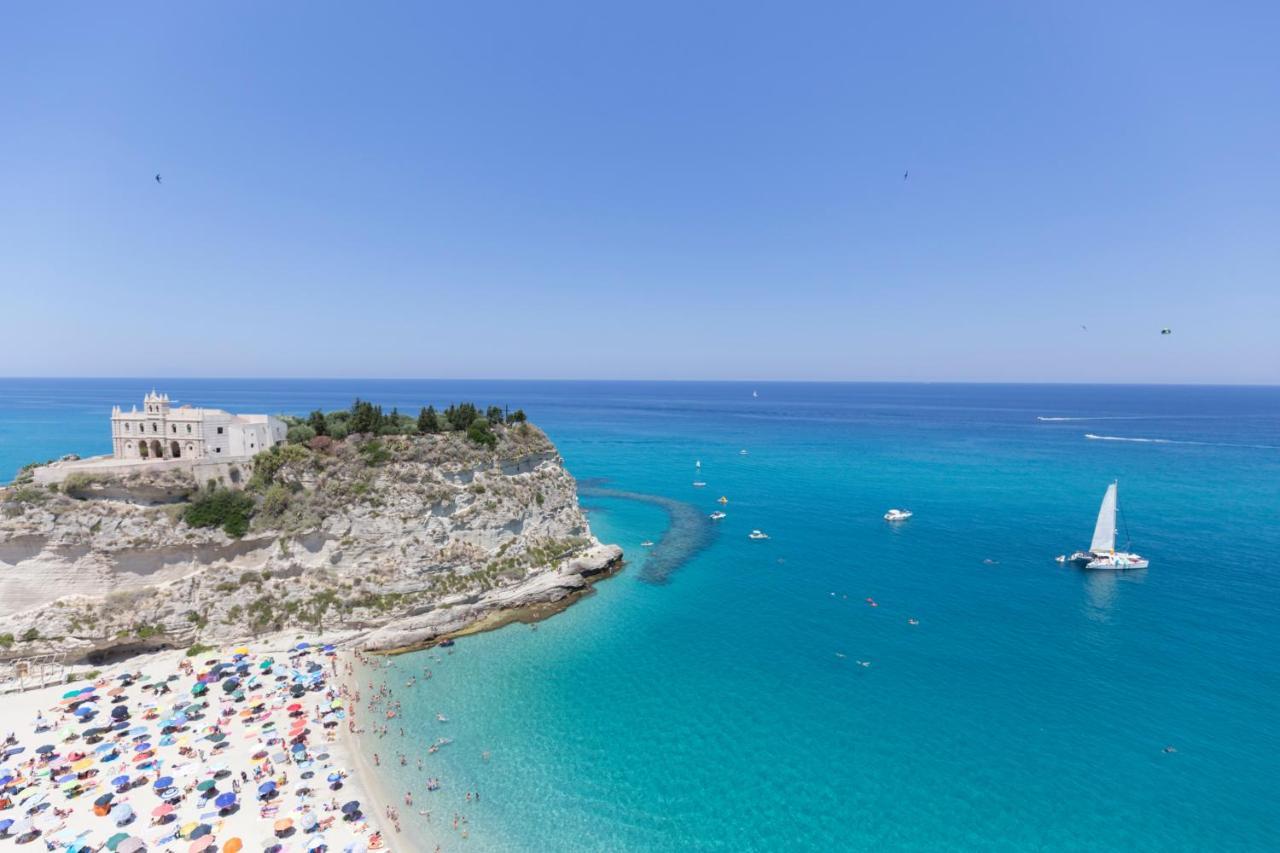 Suite Hotel L'Oasi Di Riaci (Adults Only) Santa Domenica  Bagian luar foto